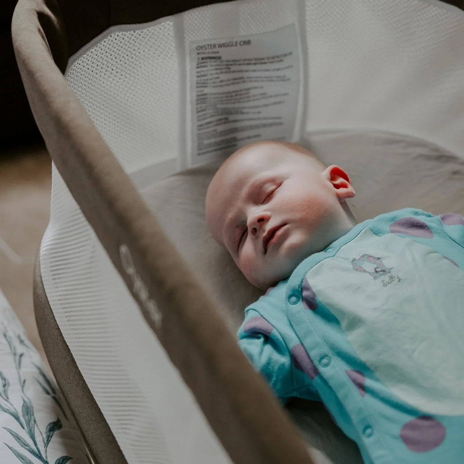 Oyster Wiggle Crib Co-Sleeper - Mink