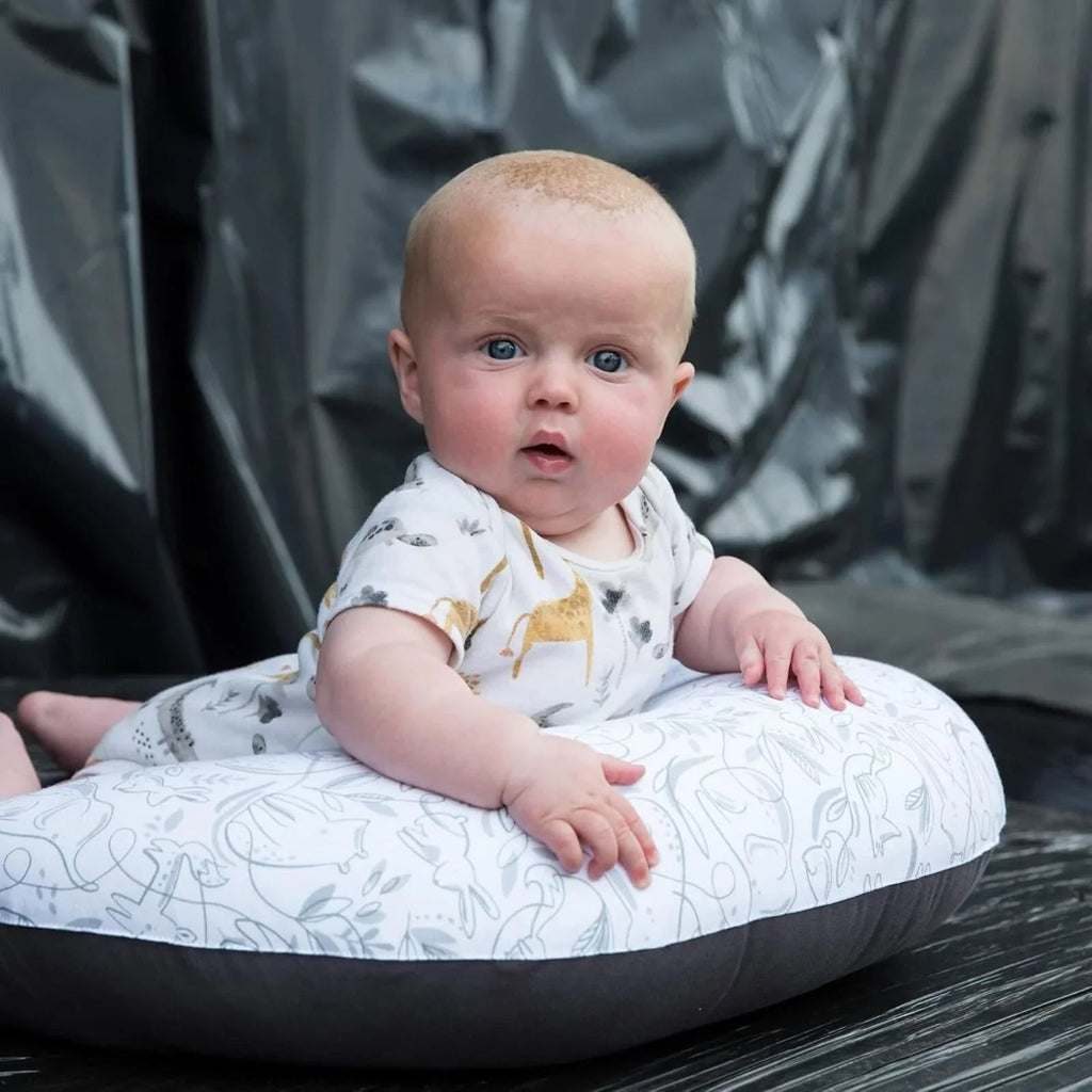 Hippychick Feeding Pillow - Animal Friends Grey - Baby&More