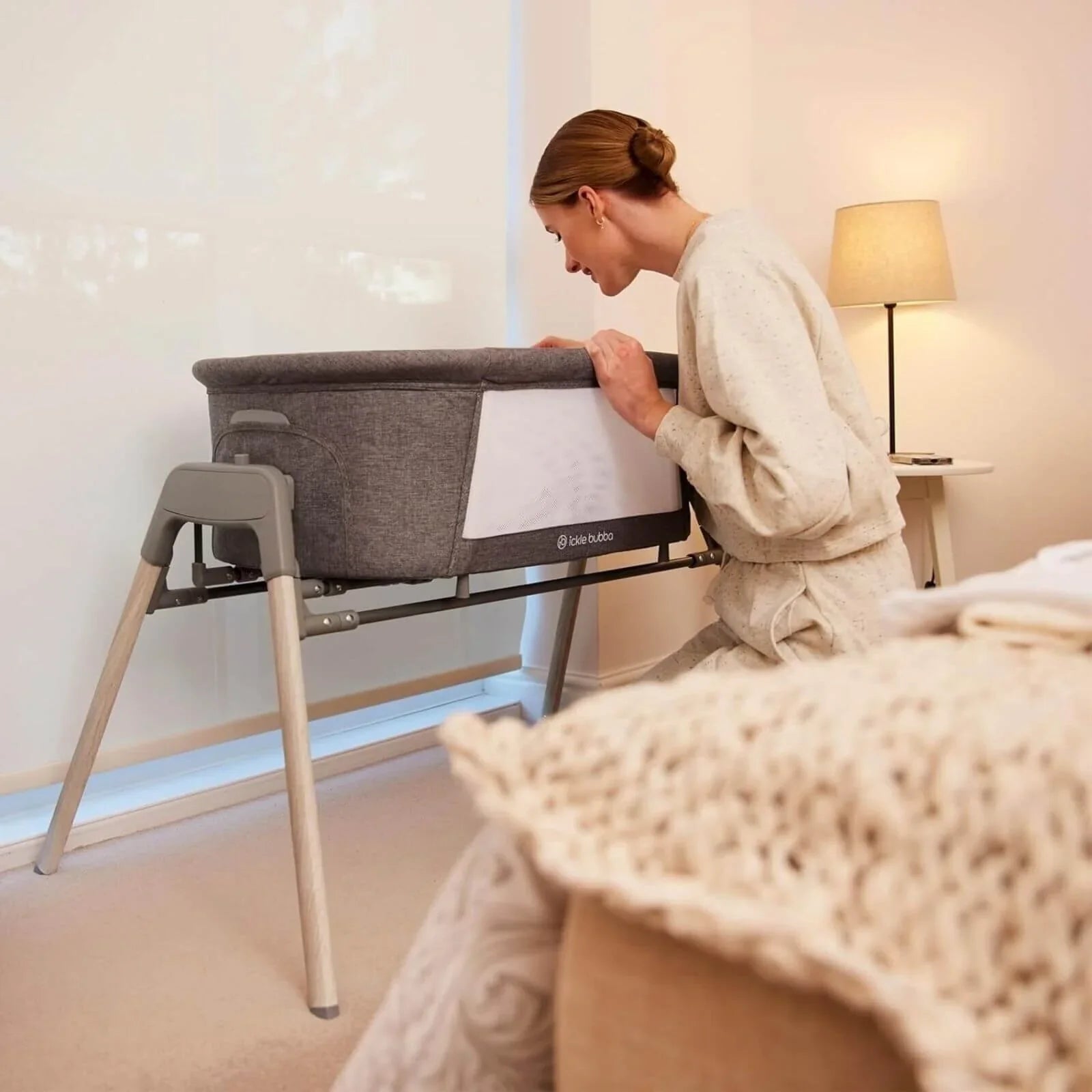 Ickle Bubba Drift Gliding Crib - Ash Grey - Baby&More