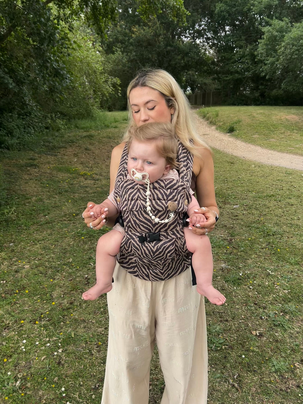 Bizzi Growin Nomad Air Animal Print Baby Carrier - Zebrano