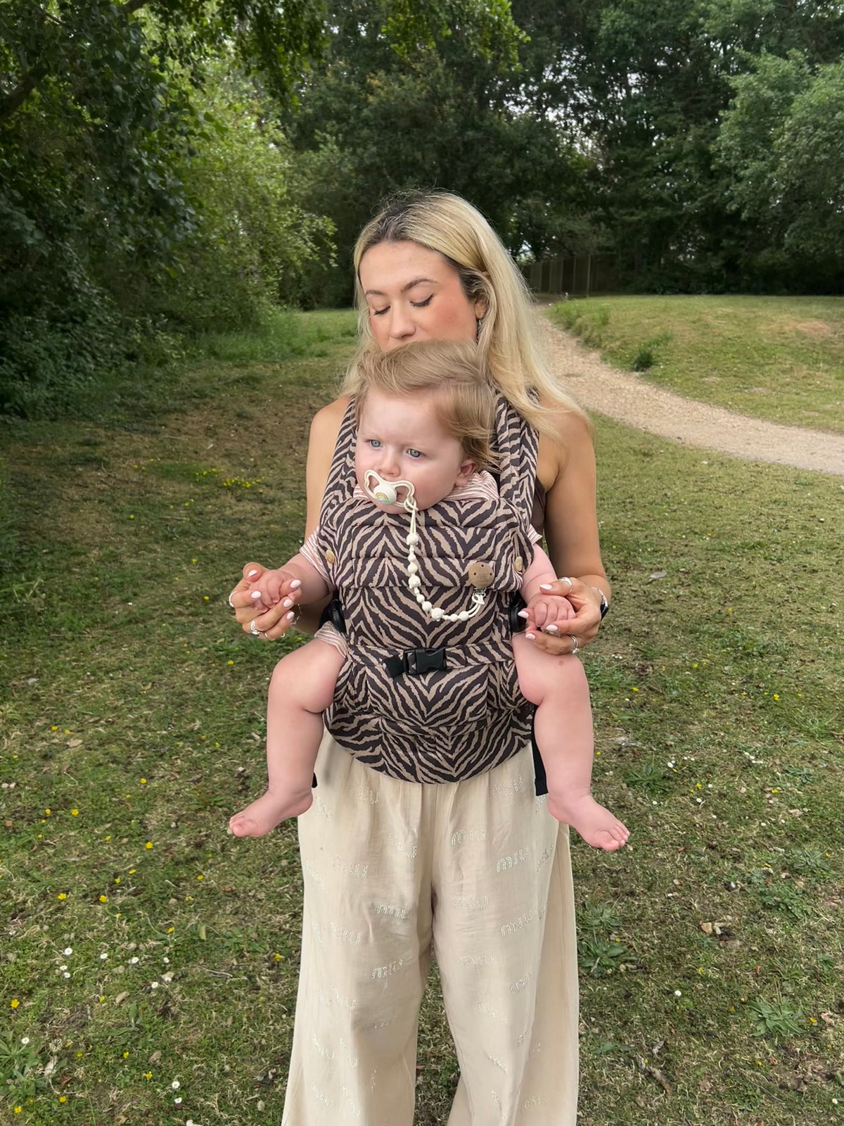 Bizzi Growin Nomad Air Animal Print Baby Carrier - Zebrano