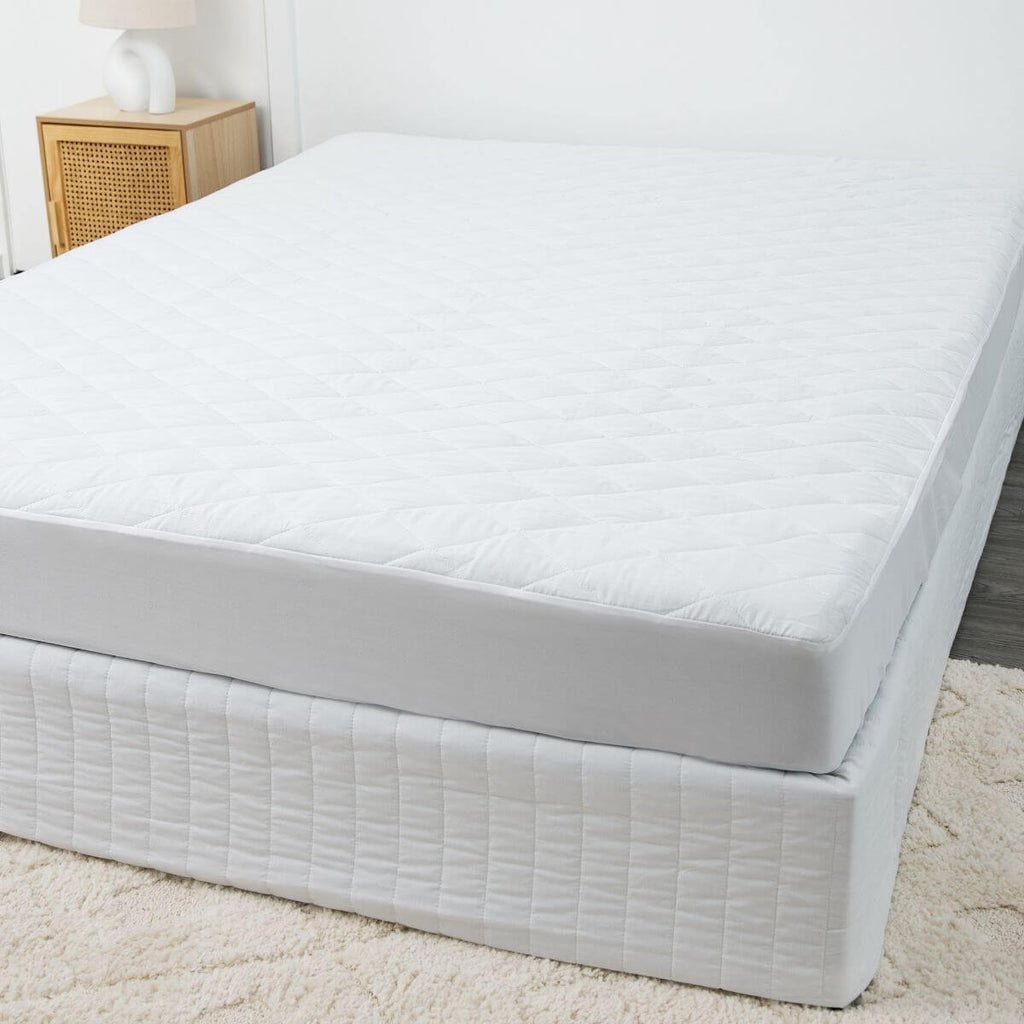 Invizi Waterproof Fitted Sheet With Soft Absorbent Top Layer - Baby&More