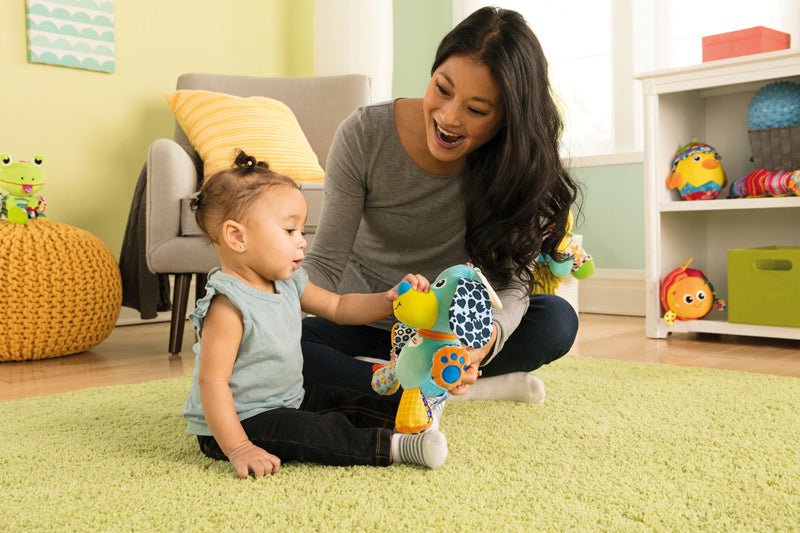 Lamaze Pupsqueak - Baby&More
