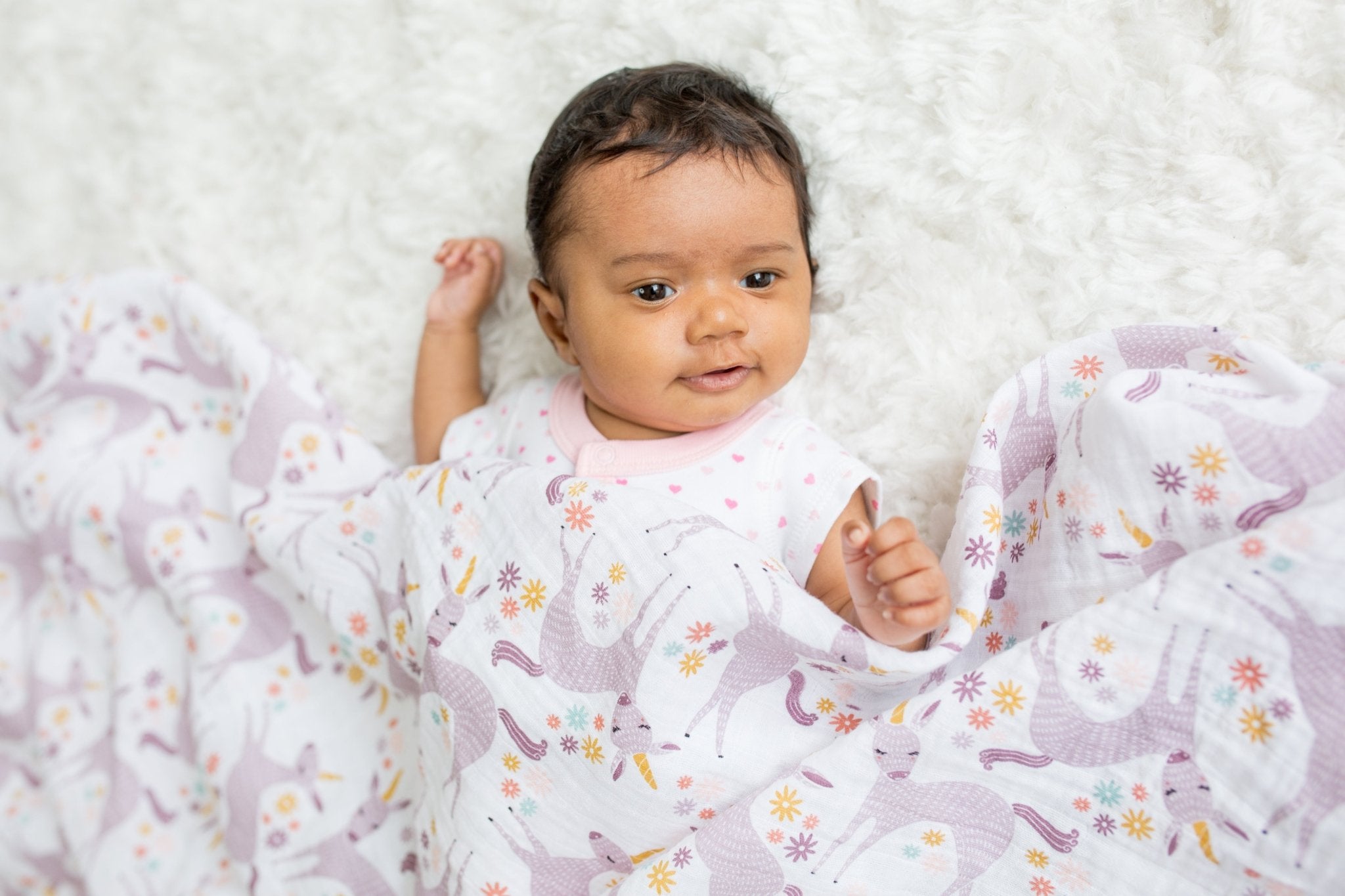 Lulujo - Muslin Swaddle Large - Unicorns (120cm x 120cm) - Baby&More