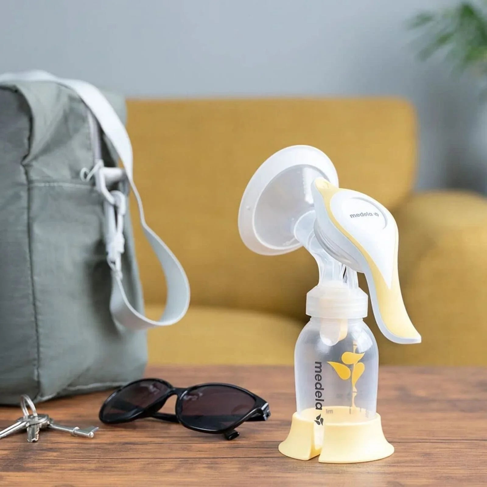 Medela Harmony Manual Breast Pump - Baby&More