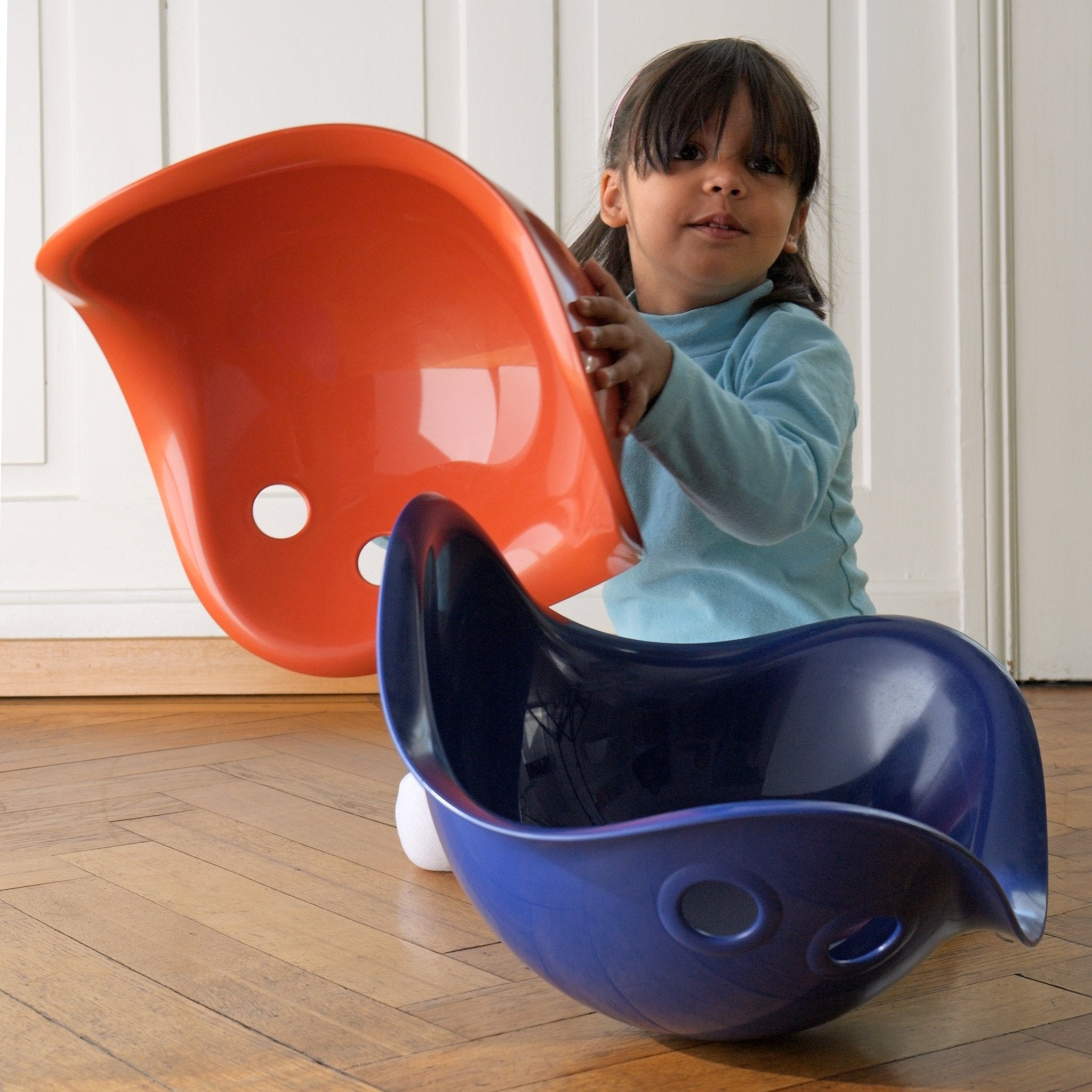 MOLUK Bilibo - Midnight Blue - Rocking & Spinning Toy - Baby&More