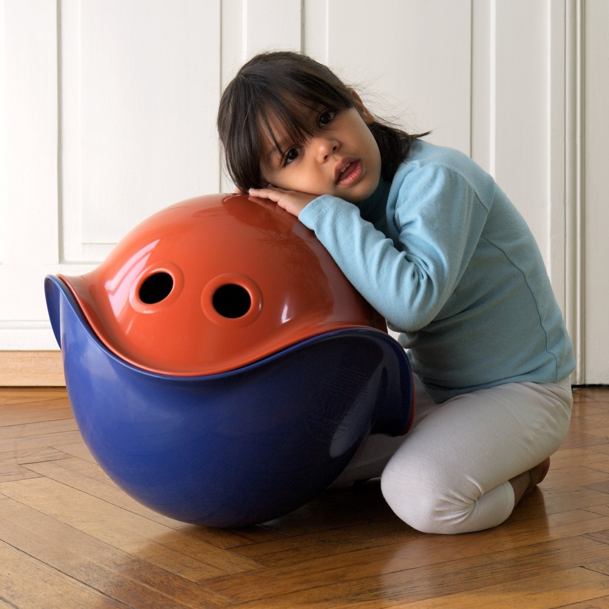MOLUK Bilibo - Midnight Blue - Rocking & Spinning Toy - Baby&More