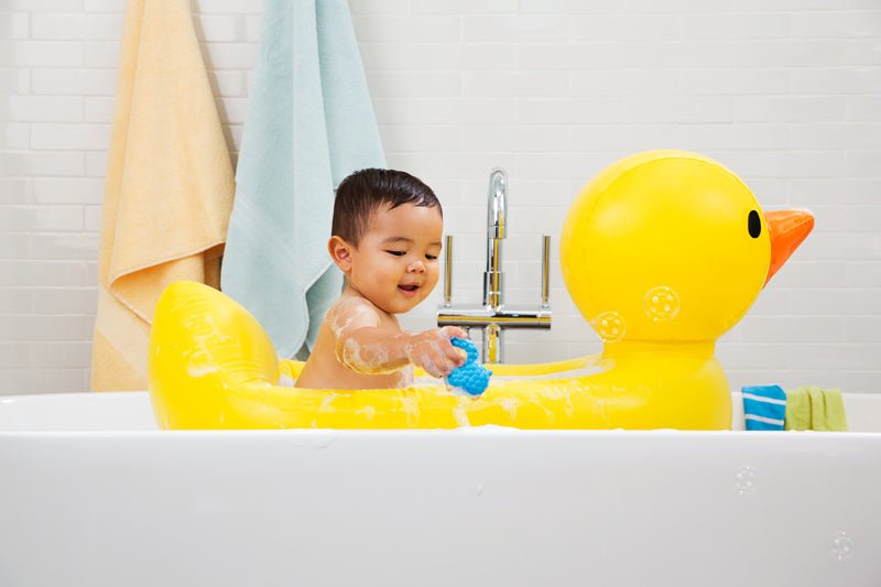 Munchkin Inflatable Duck Bathtub - Baby&More