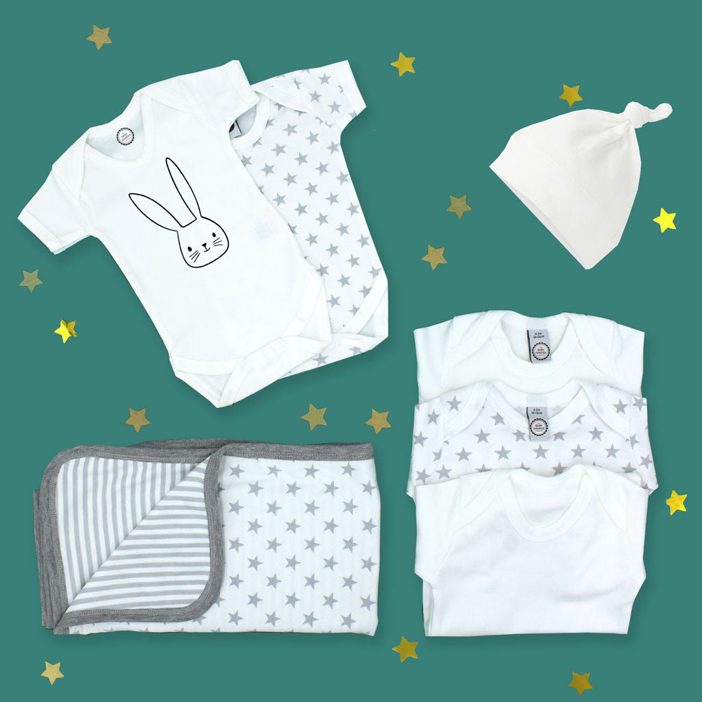 New - born Clothes Starter Gift Set - Grey & White Stars - Baby&More