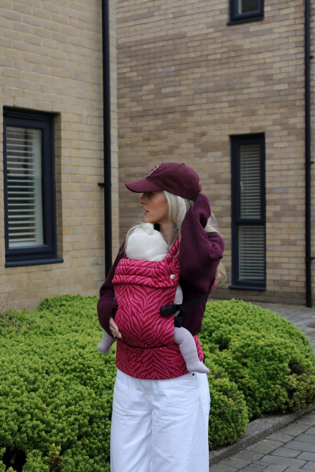 Nomad Air Animal Print Baby Carrier - Flaming Zebrano - Baby&More