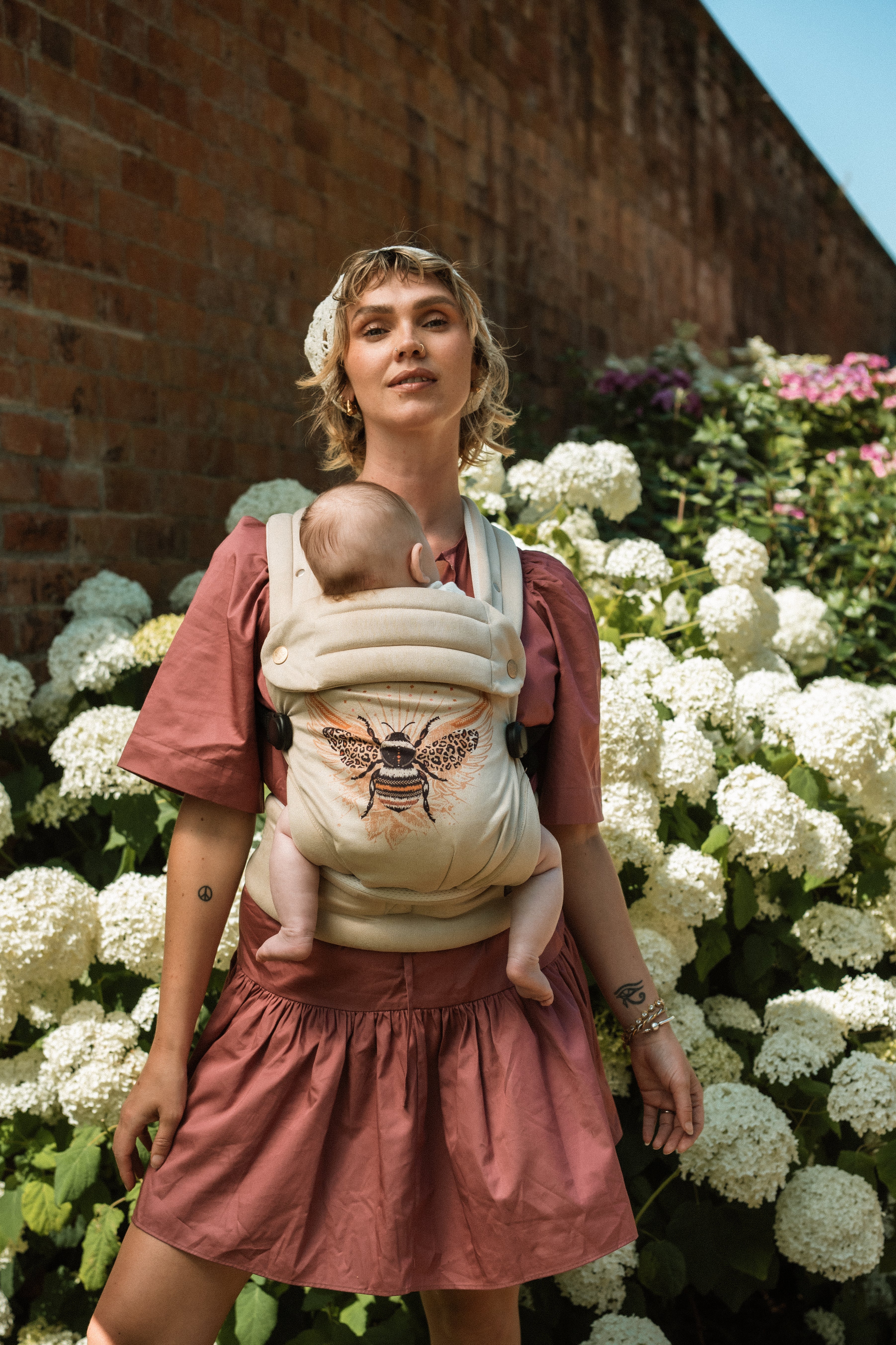Bizzi Growin Nomad Air Baby Carrier - HEXA
