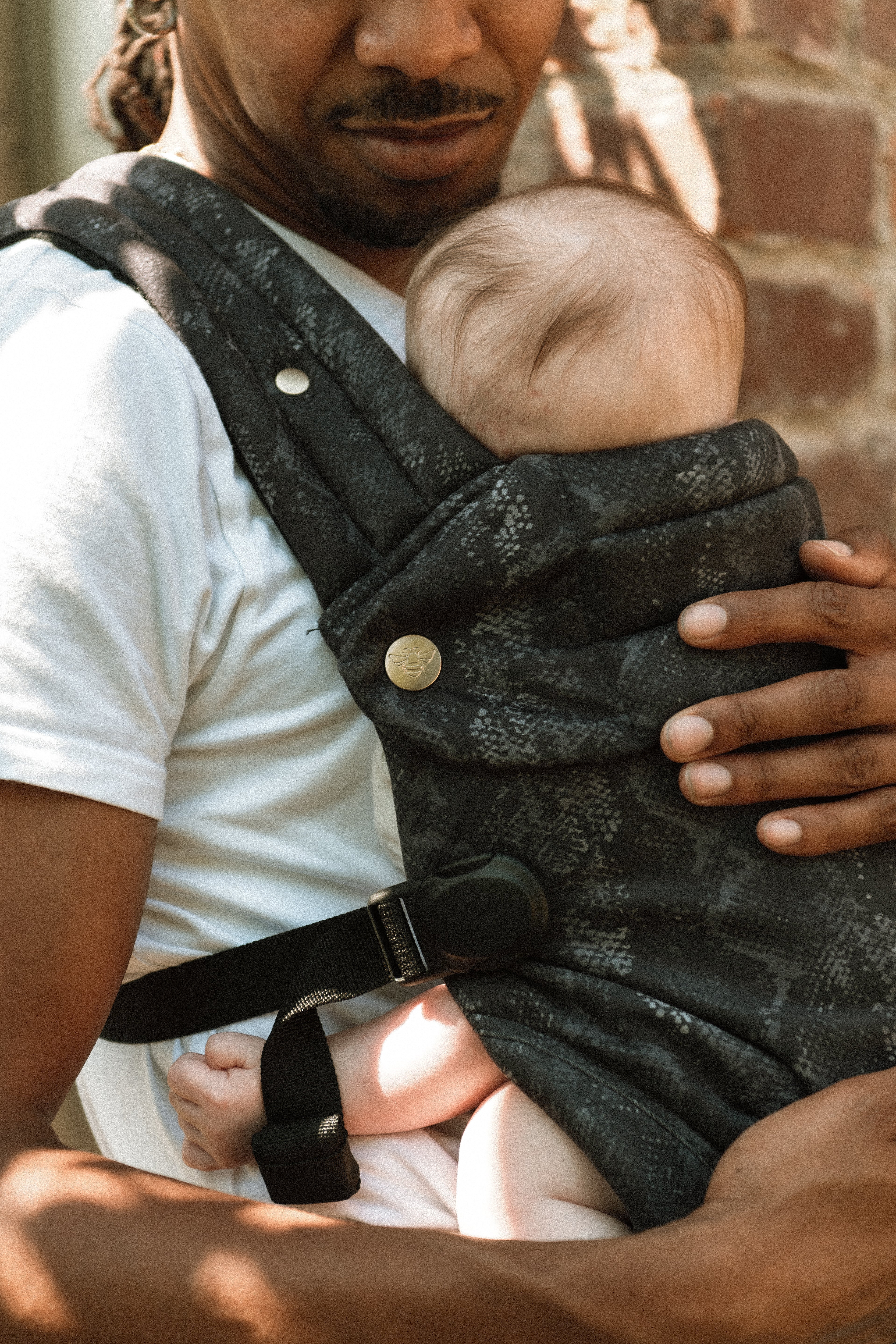 Bizzi Growin Nomad Air Baby Carrier - Serpentine