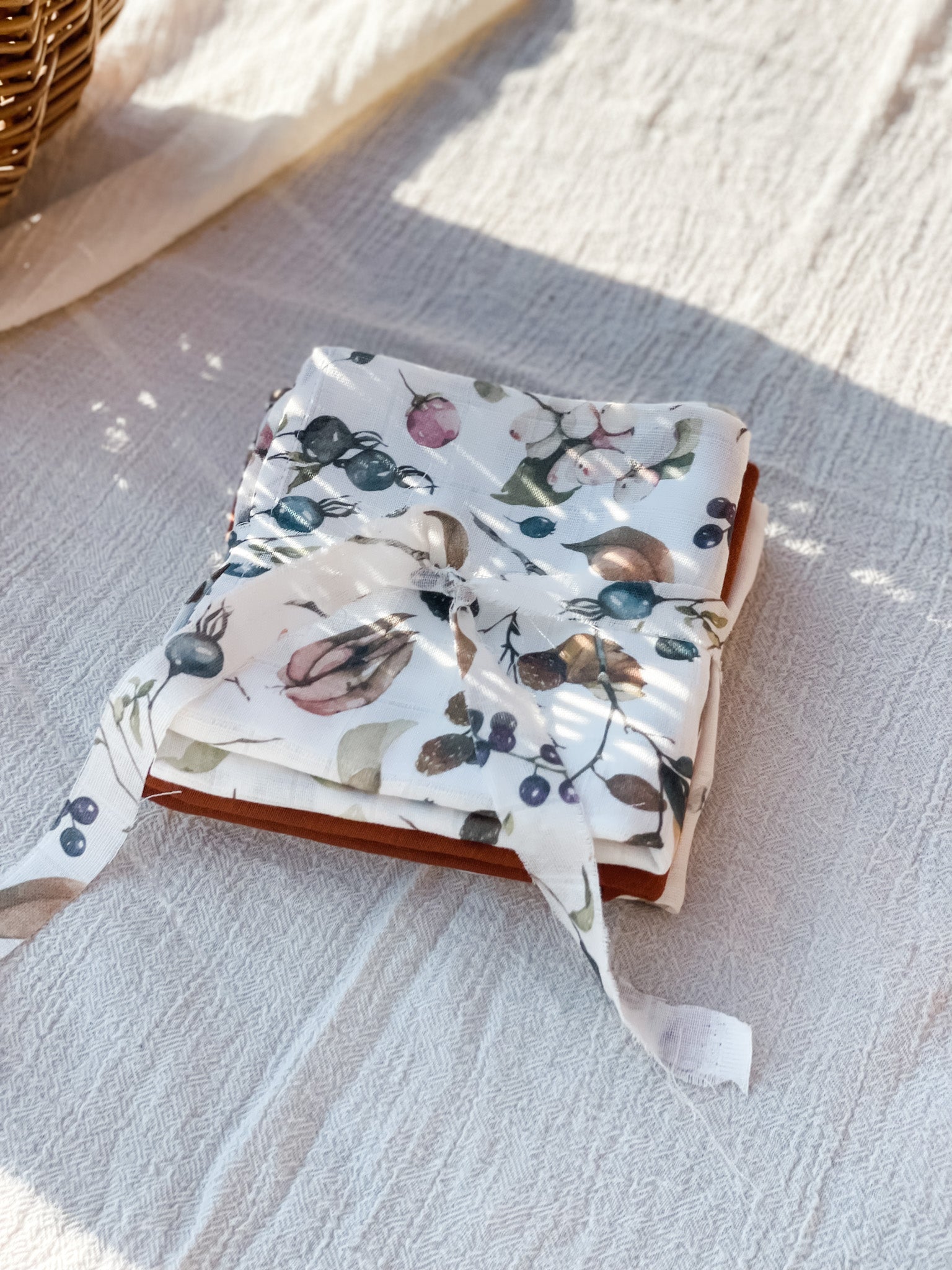 Norishor Baby Muslin Squares - 3 pack - Acorn, Cognac, Garden Berry - Baby&More