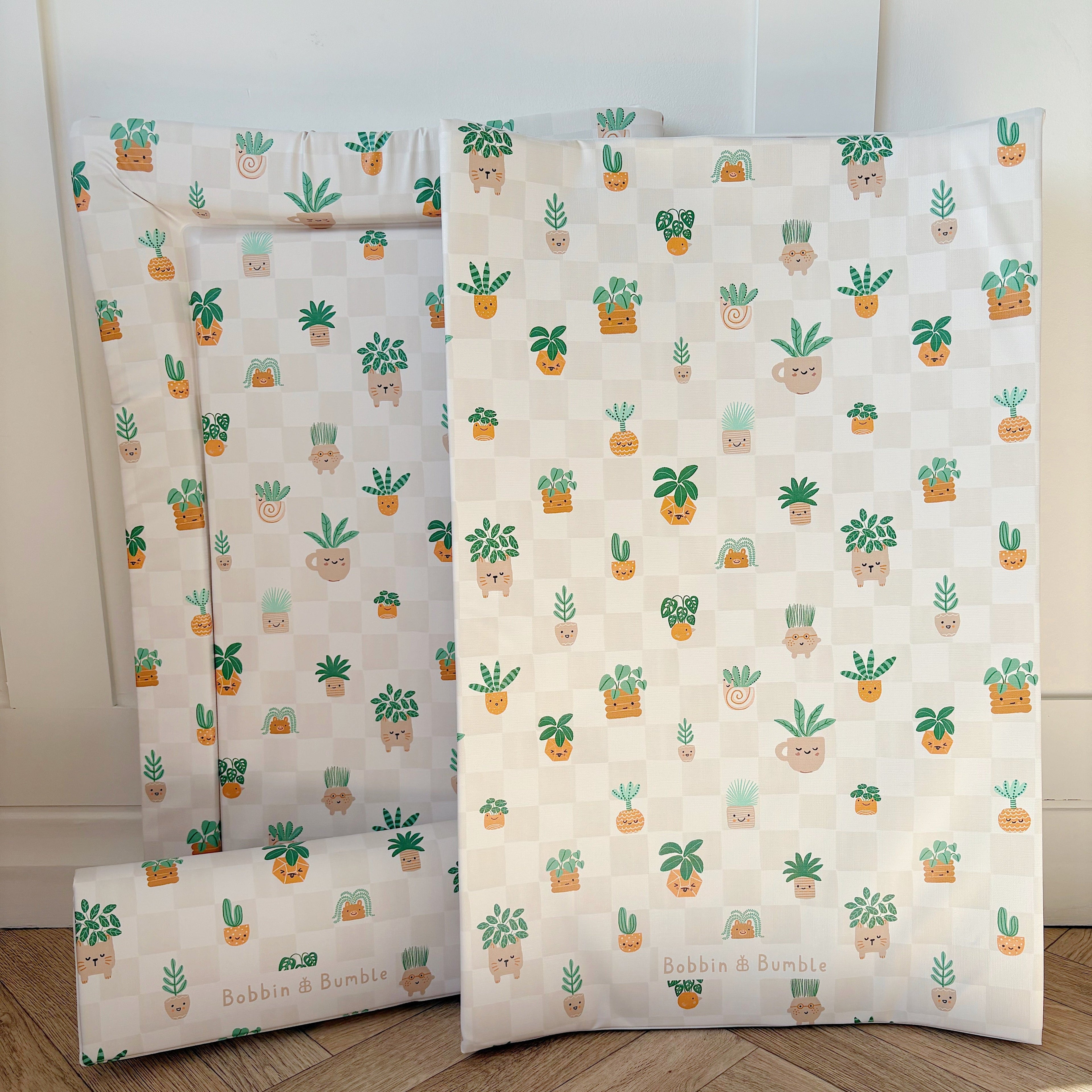 Bobbin and Bumble Anti-Roll Wedge Baby Changing Mat - Pot Plants