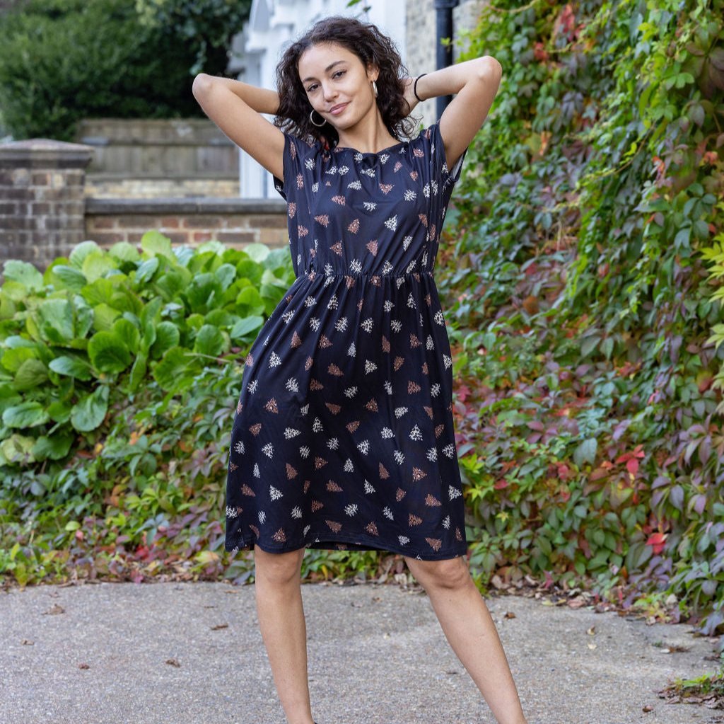 The Knee Length Breastfeeding Dress - Navy Christmas Tree