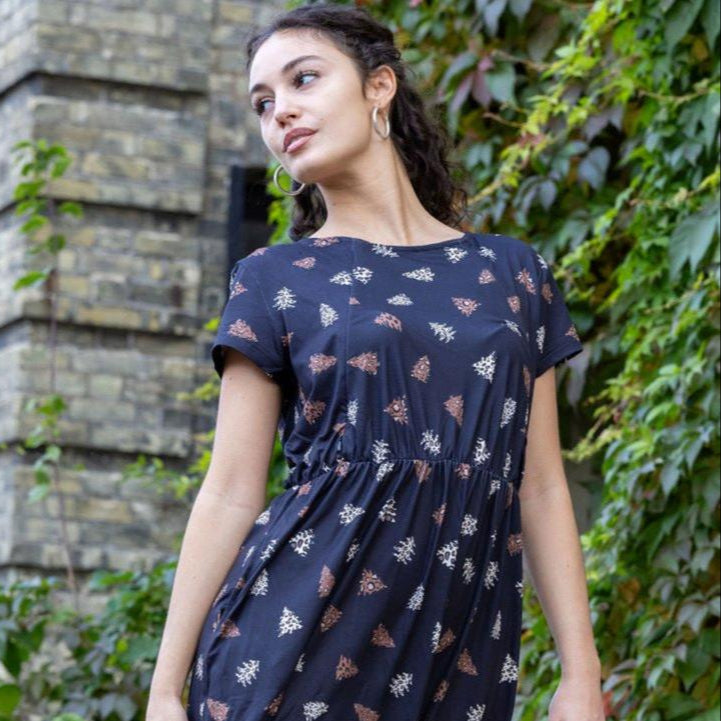 The Knee Length Breastfeeding Dress - Navy Christmas Tree