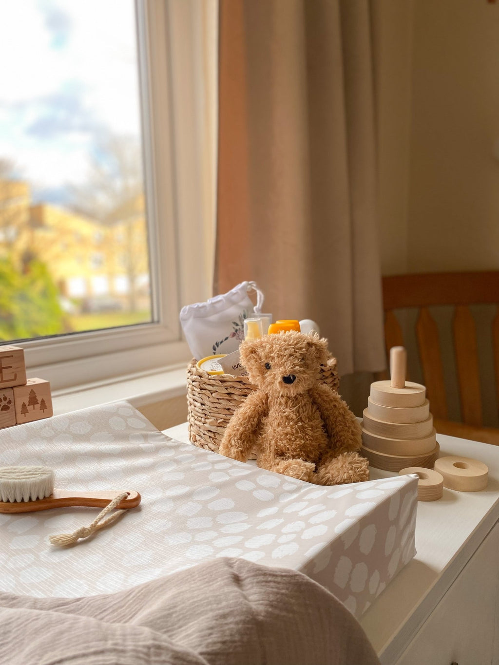 Ralphie Bear Anti Roll Wedge Changing Mat - Neutral Beige Scallop - Baby&More