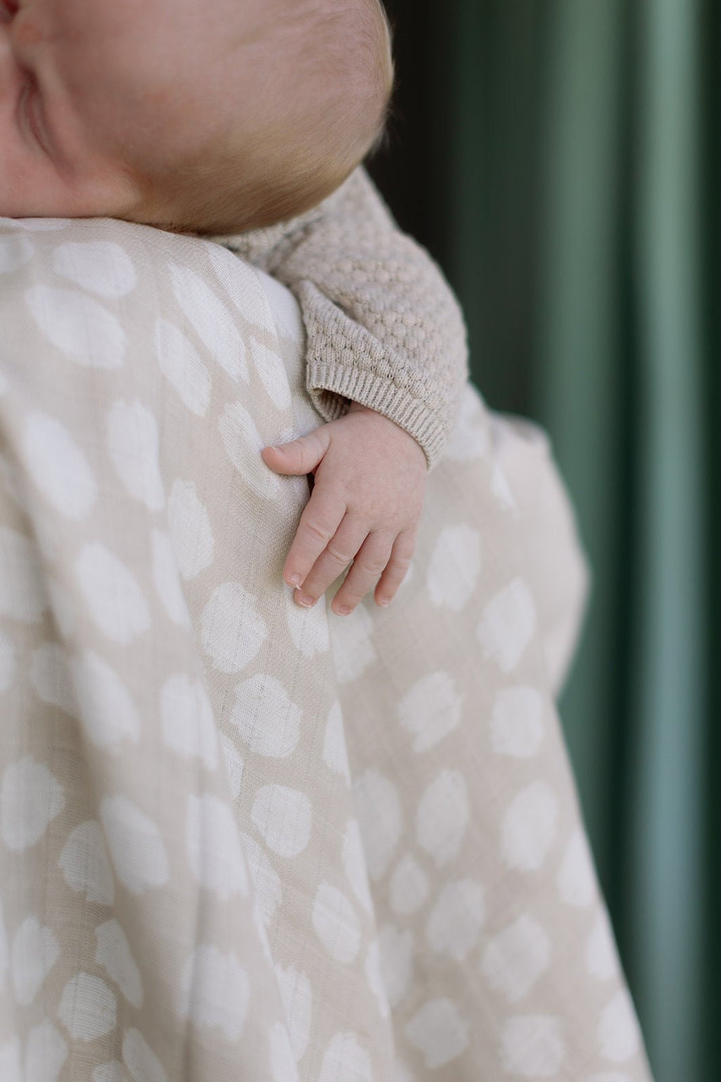Ralphie Bear Large Swaddle Muslin - Scallop - Baby&More