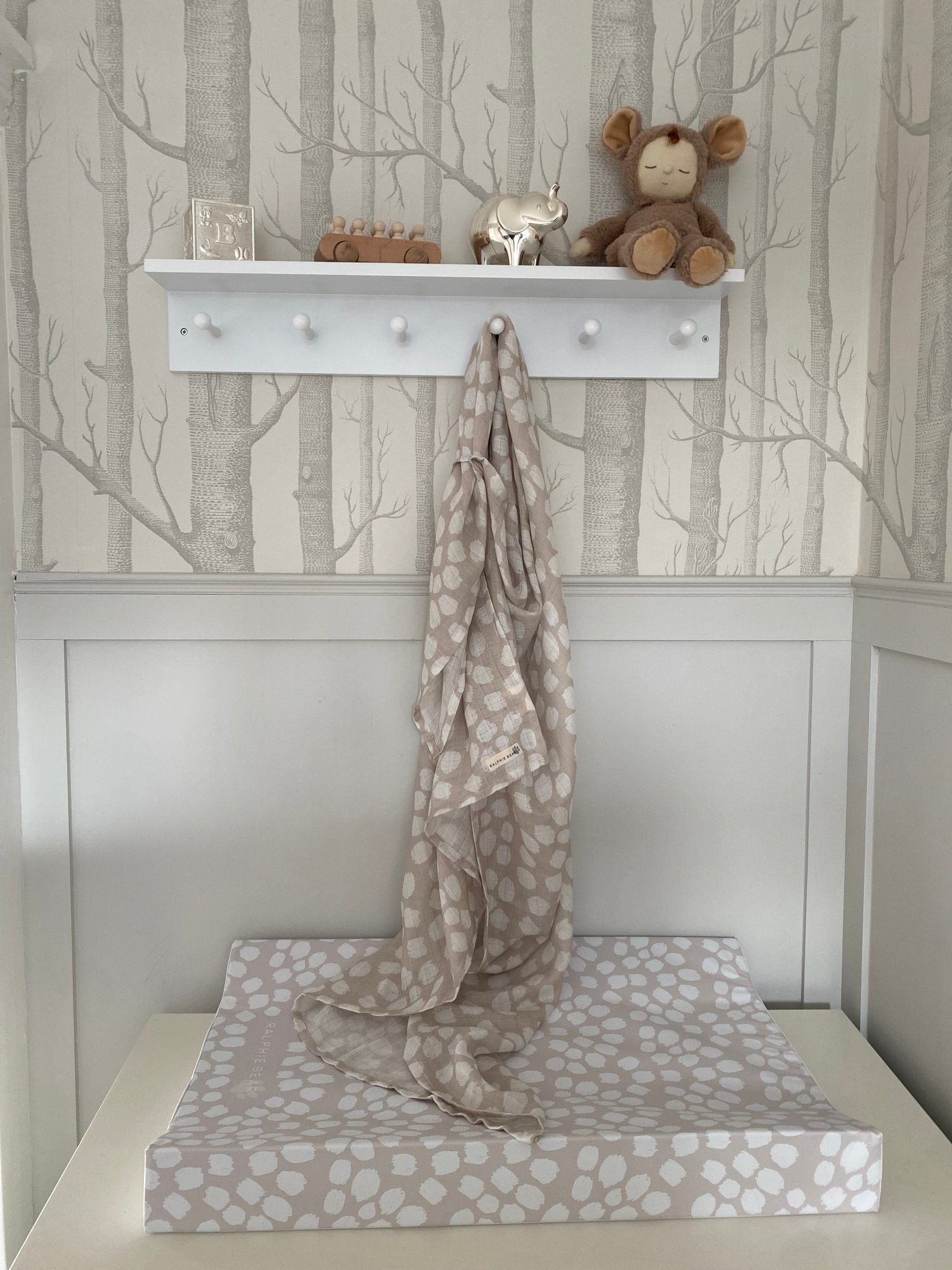 Ralphie Bear Large Swaddle Muslin - Scallop - Baby&More