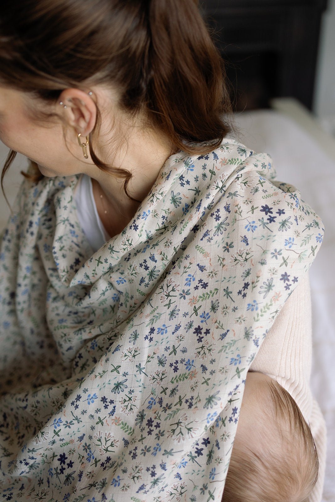 Ralphie Bear Large Swaddle Muslin - Wildflower Blue - Baby&More