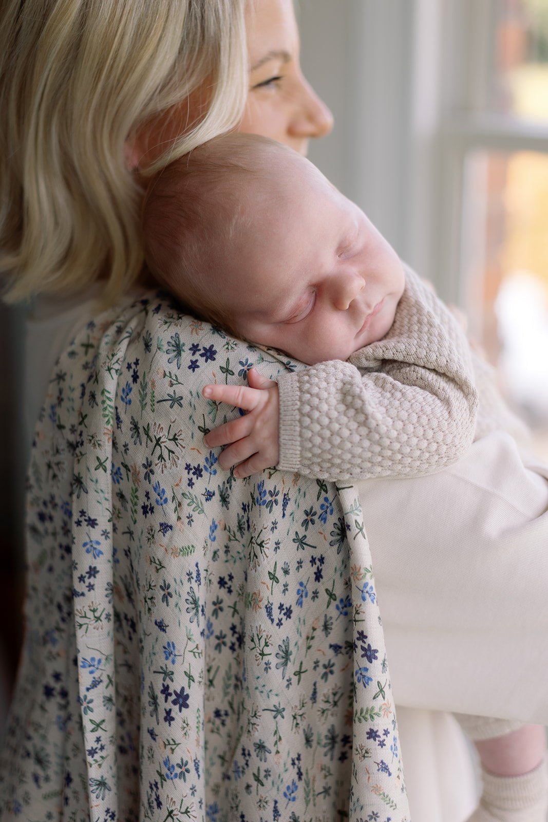 Ralphie Bear Large Swaddle Muslin - Wildflower Blue - Baby&More