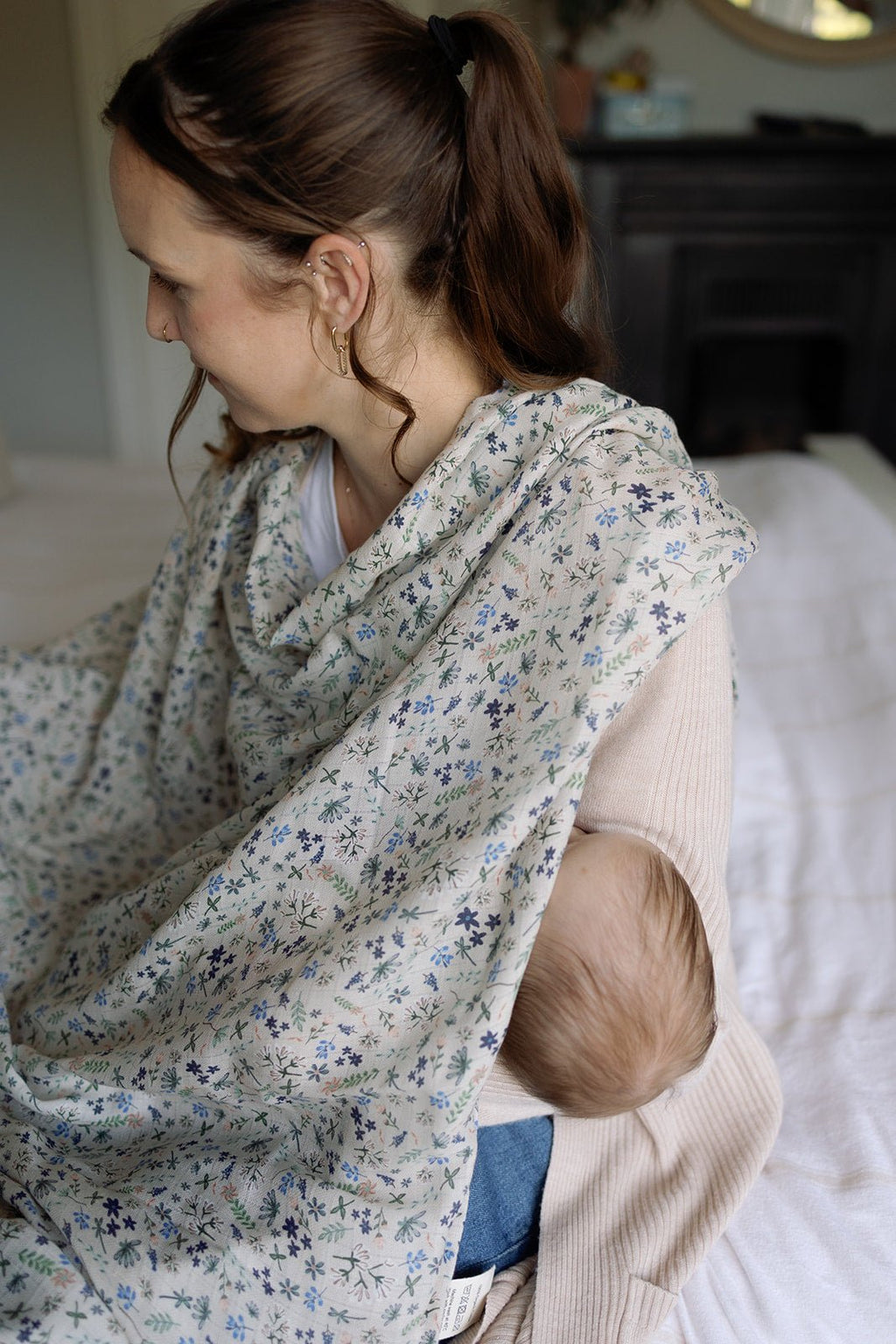 Ralphie Bear Large Swaddle Muslin - Wildflower Blue - Baby&More