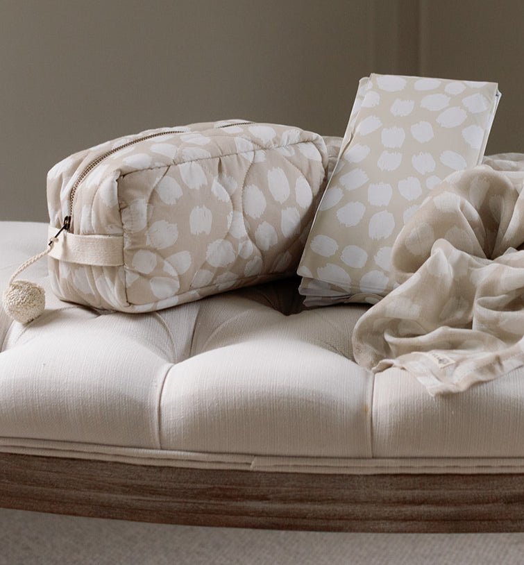 Ralphie Bear Quilted Washbag - Scallop - Baby&More