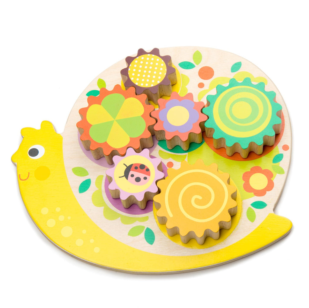 Tender Leaf Snail Whirls Wooden Cog Toy