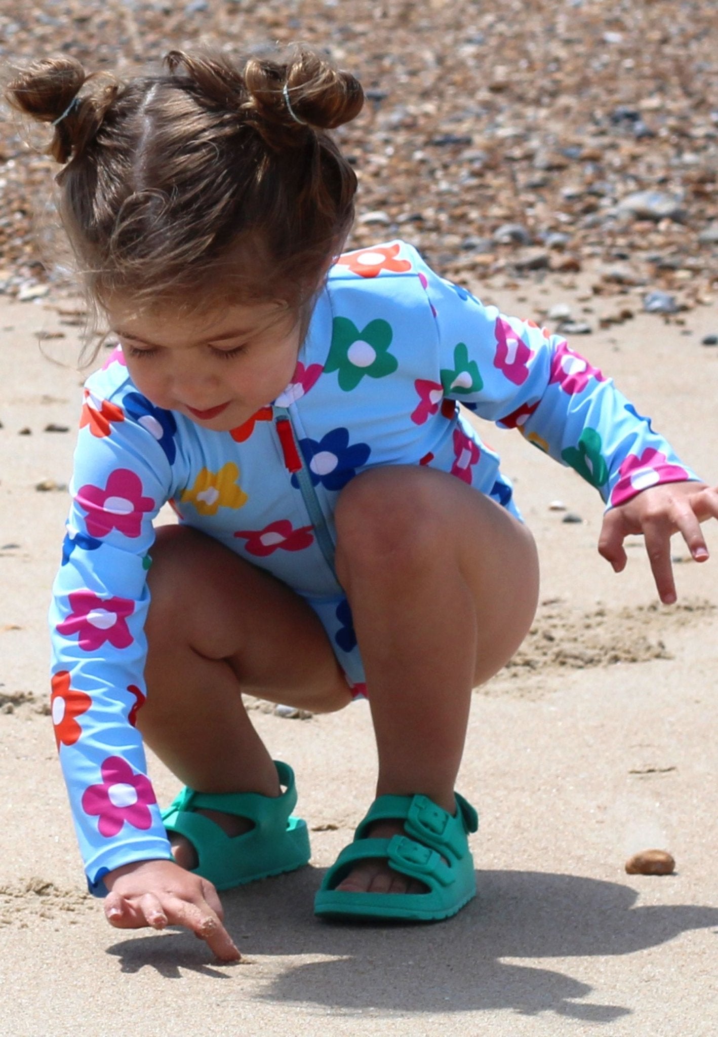 Long-Sleeved Kids' Swimsuit - Rainbow Bloom Print