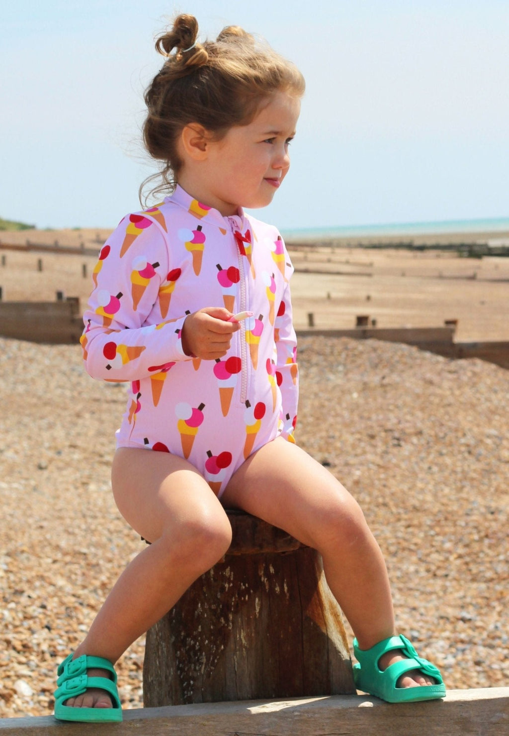Long-Sleeved Kids' Swimsuit - Ice Cream Cones Print