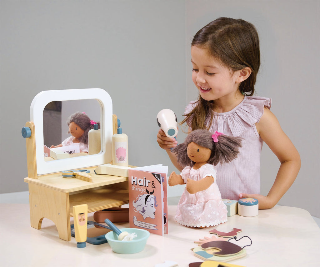 Wooden Tender Leaf Hair Salon Playset