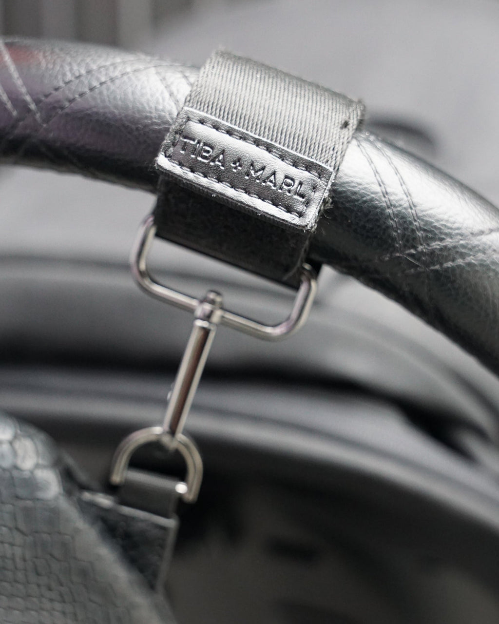 Tiba+Marl Buggy Clips 2.0 - Gunmetal - Baby&More