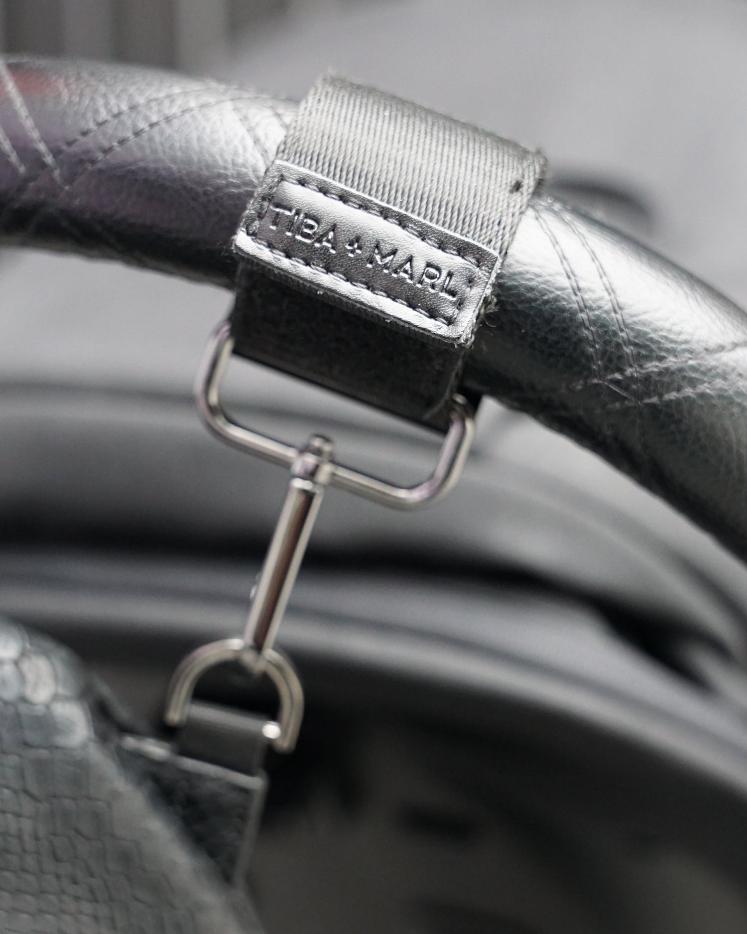Tiba+Marl Buggy Clips 2.0 - Gunmetal - Baby&More