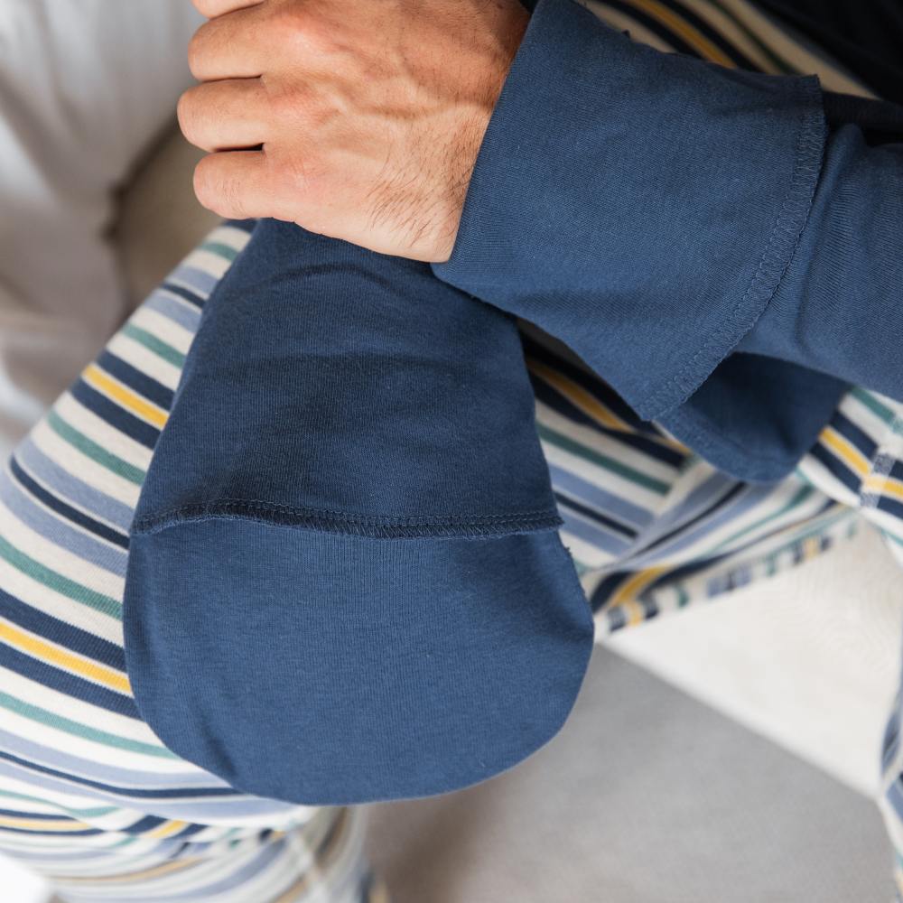 Eczema Clothing Adult Scratch Mitten T-Shirt / Sleep Top with Opening Hand