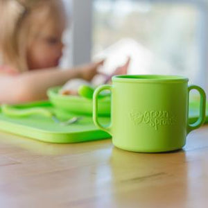 Taza de aprendizaje hecha de silicona en rosa, aguamarina, azul marino o verde