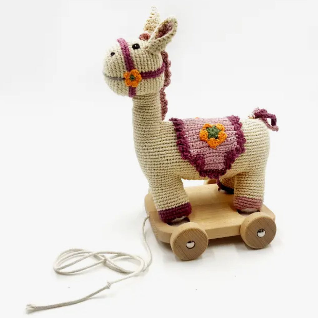 Pull Along Horse in Cream