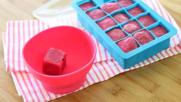 Feeding Bowl made from Silicone in Green - Baby&More